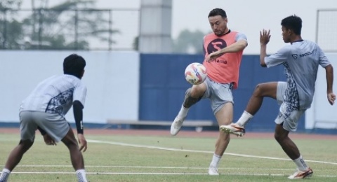 Genjot Fisik Pemain, Persib Bandung Pasang Target Tinggi Lawan Borneo FC