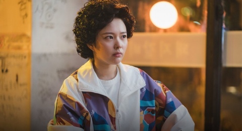 Miliki Aura Nenek, Ini Peran Jung Ji So di Drama Korea Miss Granny