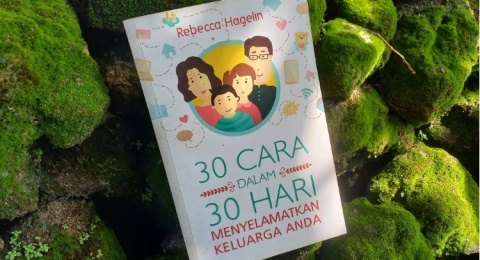 Ulasan Buku Karya Rebecca Hagelin: Tips Melindungi Anak dari Konten Negatif