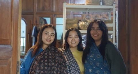 Usaha Pandam Adiwastra Janaloka Menjaga, Mengenalkan Batik Nitik Yogyakarta