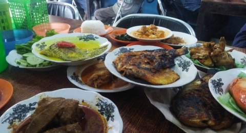 Rumah Makan Padang Melisa, Kelezatan Tiada Tara di Kota Jambi