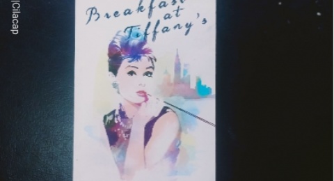 Cinta dan Materialisme dalam Novel Klasik Breakfast at Tiffanys