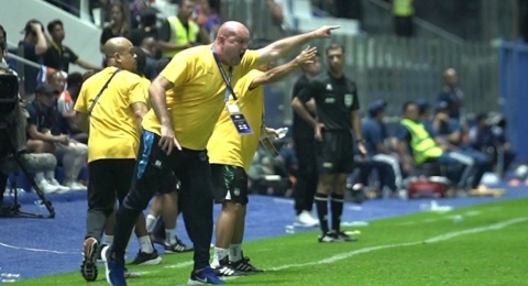 Hadapi Zhejiang FC, Bojan Hodak Harap Bobotoh Penuhi Stadion Si Jalak Harupat