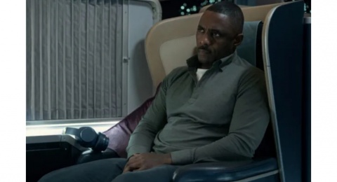 Ulasan Serial Hijack, Idris Elba Terjerat Peristiwa Pembajakan di Pesawat