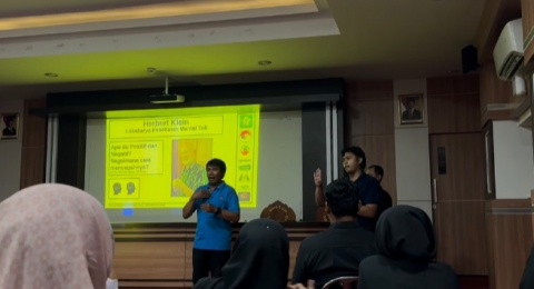 Memecahkan Stereotip, ADECO Membuka Mata Masyarakat