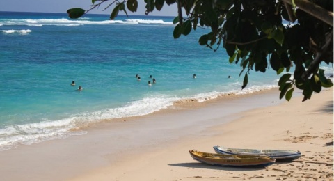 Pantai Gunung Payung, Opsi Tempat Wisata Alam untuk Tahun Baruan di Bali