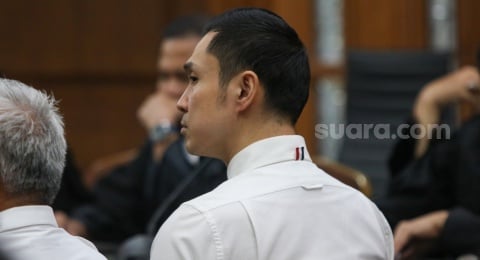 Korupsi 300 T, Harvey Moeis Cuma Divonis 6,5 Tahun Penjara: Sebuah Ironi Peradilan!