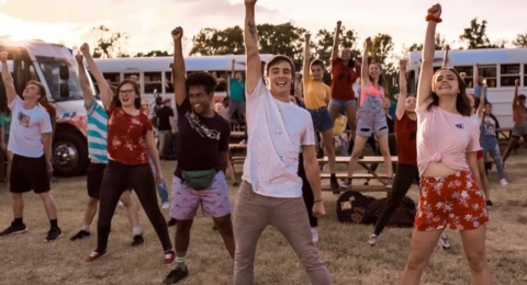 Review Film A Week Away: Keseruan Perkemahan Musim Panas