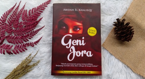 Ulasan Buku Geni Jora Adibah El Khalieqy, Pemenang Lomba Novel DKJ 2003