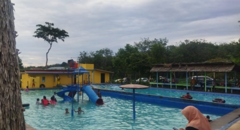 Seru! Liburan di Taman Surya Fam's Kuantan Singingi, Ada Kolam Renang