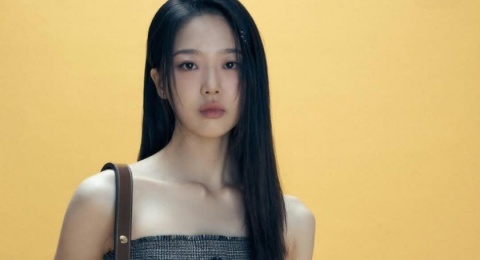 4 Inspirasi Daily OOTD ala Kim Si Eun yang Nyaman dan Stylish