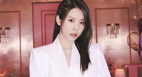 4 Mix and Match OOTD Harian ala Sunny SNSD untuk Tampil Stylish Setiap Hari