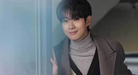 Minimalis Nan Stylish, 4 Inspirasi OOTD Clean Style ala Choi Woo-shik
