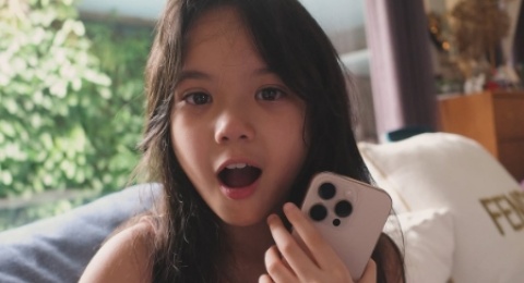 Viral Gempi Dapat HP Baru, Kapan Sebaiknya Anak Diberi HP Pertama?