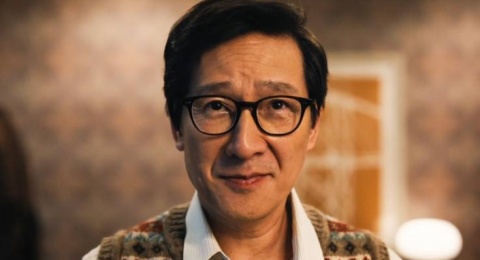 Ke Huy Quan Bakal Main Film Horor 'Bad Boy' Bareng Lili Reinhart