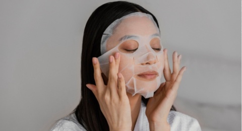 Segarkan Kulit! 4 Sheet Mask Lemon yang Bisa Jadi Solusi Wajah Kusam