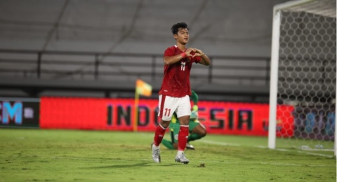 Perlahan tapi Pasti, Kini Kita Sadari Alasan STY Selalu Panggil Pratama Arhan ke Timnas