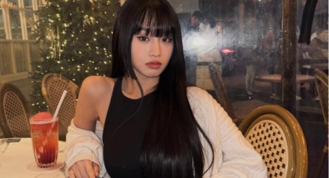 Kasual hingga Formal, Ini 4 Gaya OOTD Dark Feminine ala Natty KISS OF LIFE