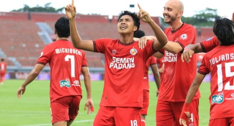 Penuh Tekad, Pemain Muda Semen Padang Beberkan Target di Markas Persis Solo