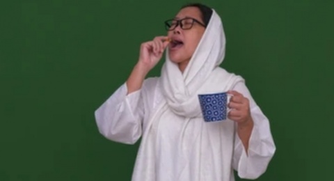 Tamparan bagi Ego: Mengapa Gagal Bangun Sahur Justru Mengajarkan Kita Kerendahan Hati yang Sejati