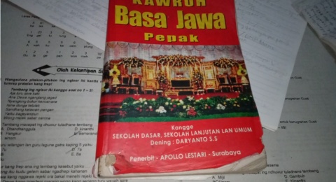 Kawruh Pepak Basa Jawa: Buku Sakti Mandraguna Sebelum Internet Merajalela