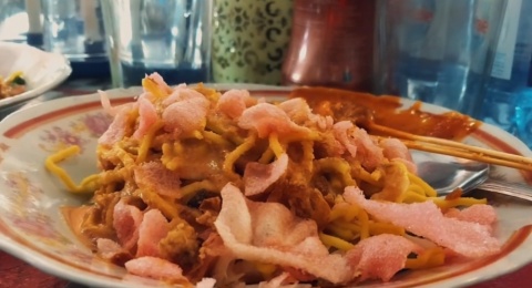 Kulineran di Pariaman? Ini 4 Kuliner Andalan yang Harus Dicicipi!