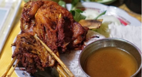 3 Tempat Makan Bebek Goreng di Surabaya yang Melegenda, Sudah Pernah Coba?