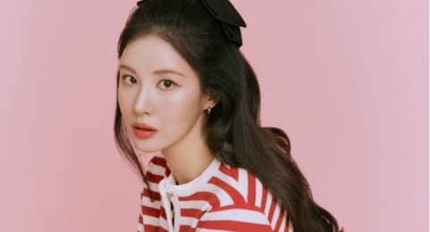 4 Gaya Kasual ala Seohyun SNSD, Nyaman tapi Tetap Fashionable!