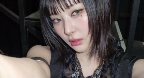 Gaya Chic hingga Edgy, 4 Ide Outfit ala Seulgi RED VELVET yang Wajib Dicoba