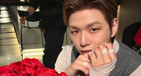 Kang Daniel Terjebak dalam Hubungan Cinta yang Menyakitkan di Lagu 'Mess'