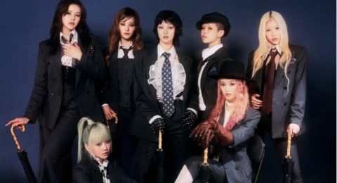 XG 'In The Rain,' Lupakan Sakitnya Patah Hati di Bawah Derasnya Hujan