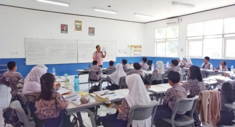 Ada Presentasi di Kelas? Ini 5 Tips Jitu dari Angga Fuja Widiana