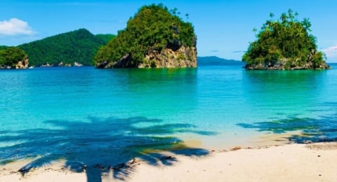 Teluk Triton, Menyimpan Keindahan Layaknya Surga Tersembunyi di Kaimana