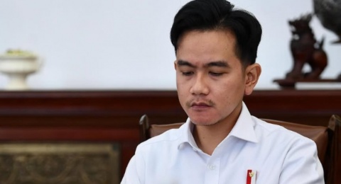 Usulan Pencopotan Gibran: Ironi Nasib Wapres Kontroversial