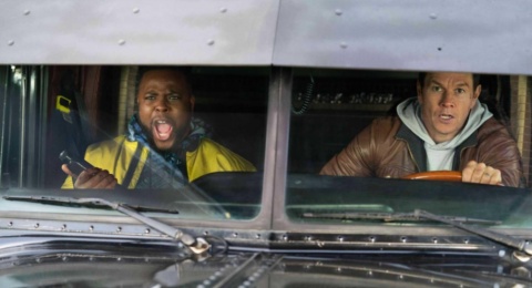 Review Film Spenser Confidential, Aksi dan Komedi Lokal Khas Polisi Boston