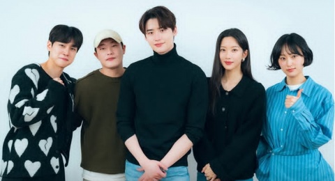 Bertabur Bintang, Drama Korea Law and The City Bocorkan Momen Seru Script Reading