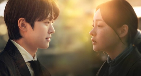Review Way Back Love: Romansa Fantasi tentang Berdamai dengan Masa Lalu