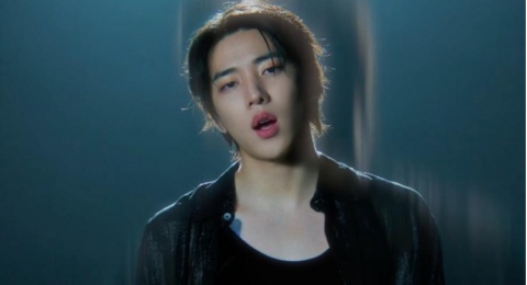 Arti Lagu Jaechan Poster Boy: Setiap Orang Bersinar di Panggungnya Sendiri