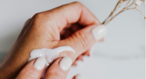 5 Rekomendasi Body Lotion Lokal untuk Pelajar, Murah dan Isinya Banyak!