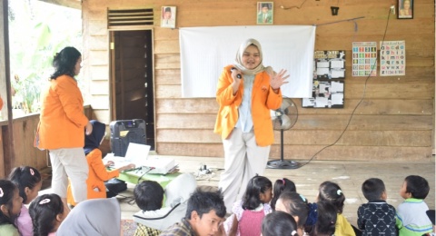 Menembus Hutan Demi Harapan, Psikologi UNJA Bangkitkan Mimpi Anak Suku Anak Dalam Jambi