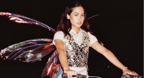 Maudy Ayunda 'Bulan, Bawa Aku Pulang': Persembahan untuk Ketenangan Batin