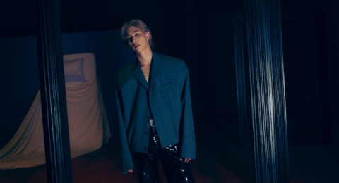 High As You oleh Mark Tuan GOT7: Luapan Esensi Cinta yang Tak Terlupakan