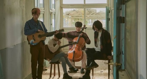 Menelusuri Perjalanan Batin Lewat Lagu Hoppippolla Bertajuk Your Ocean