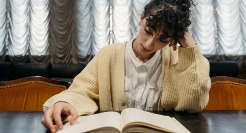 5 Rekomendasi Buku dari Lima Negara Berbeda, Jalan-jalan Lewat Bacaan!