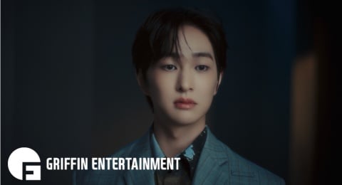 Catat Tanggalnya! Onew SHINee Buka Pre-order dan Store Album Percent