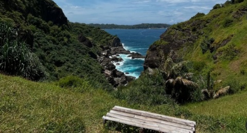 Bukit Pengilon, Spot Healing dengan View Laut Lepas di Jogja