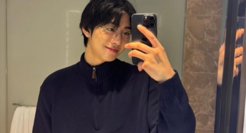 Kasual Sampai Formal, 4 Ide OOTD Ahn Hyo Seop yang Pas untuk Segala Momen!