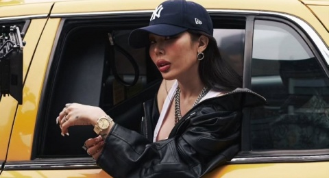 Jessi Sindir Awak Media Lewat Lagu Comeback Terbaru Bertajuk Newsflash
