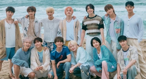 SEVENTEEN Serukan Bangkit Menggapai Mimpi Dalam Lagu 'Fire'