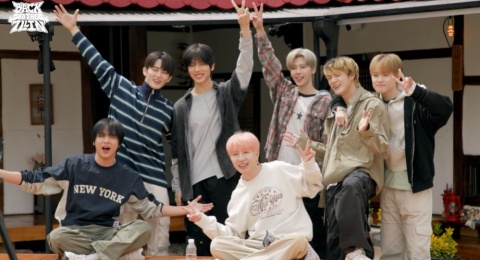 NCT Dream Bagikan Dukungan untuk Kaum Muda di Album Go Back To The Future